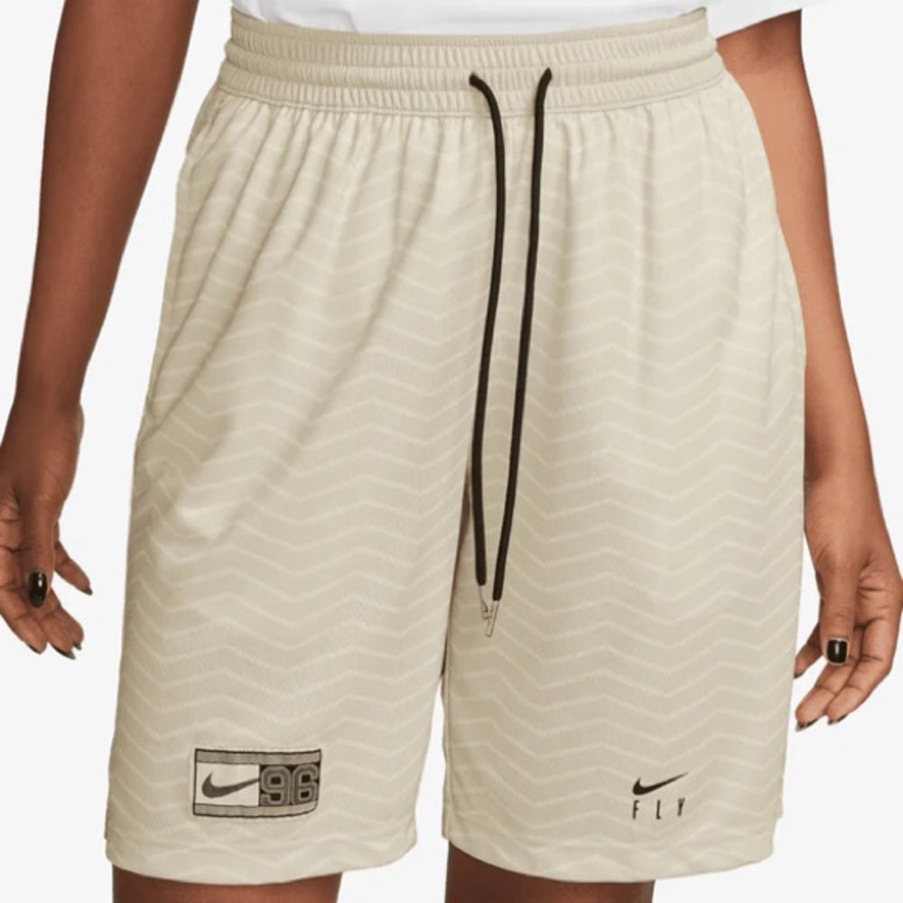 NWT Nike DriFit Throwback Nude Cream Women’s Basketball Shorts